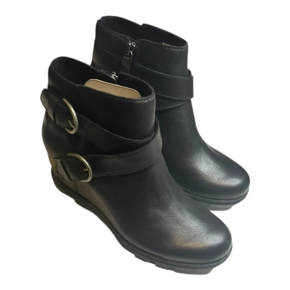 NWT Sorel Joan Of Arctic Women's 9.5 Black Ankle Boots leather - Picture 8 of 9